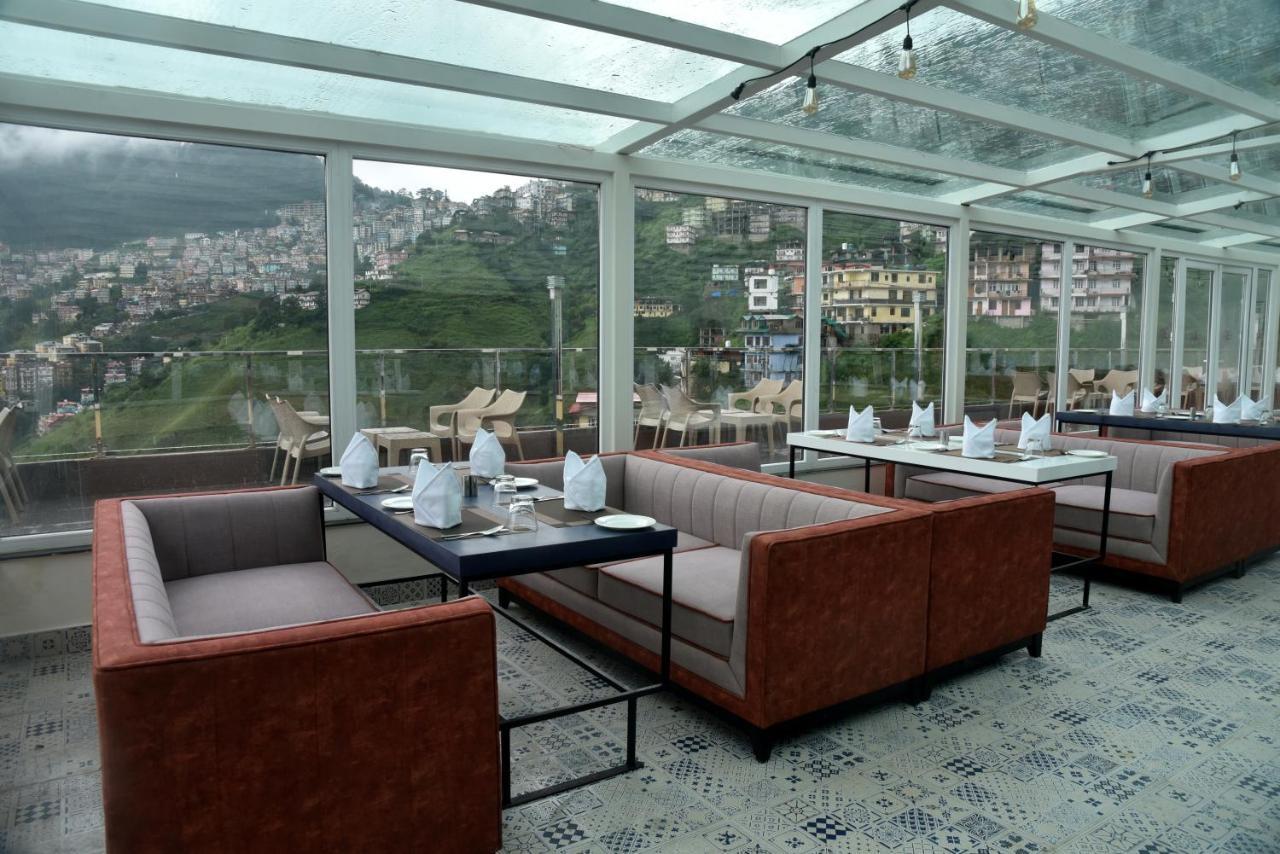 The Orchid Shimla Hotell Exteriör bild